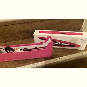Tyche Chic Floating Air Plates 1” Straightener